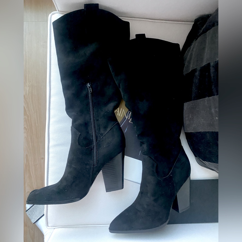 NWOT Lulu’s Vegan Suede Western Boots size 6, 8